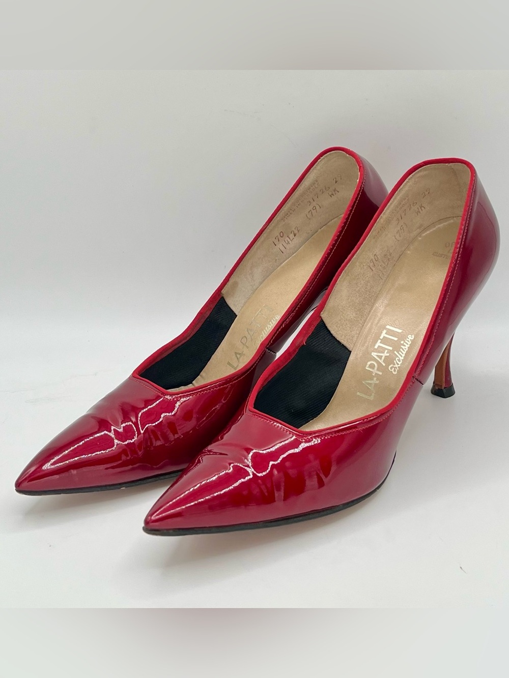 Vintage Red Vinyl Stiletto Heels La Patti Pointed Toe Glossy Size 8 Pinup Sexy